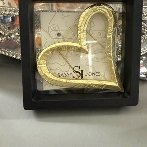 Sassy Jones Heart Brooches